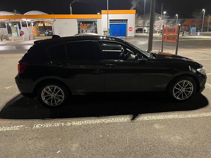 Second-hand BMW 116 109 CP (80 kW) 2015 Negru Hatchback
