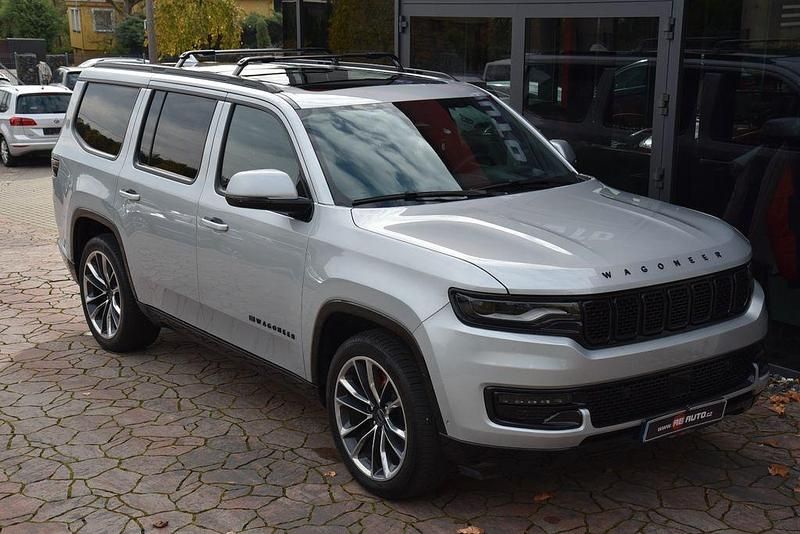 Silber Gebraucht 2024 Jeep Wagoneer SUV | 81.850 € (Teuer) - Bild 1/4