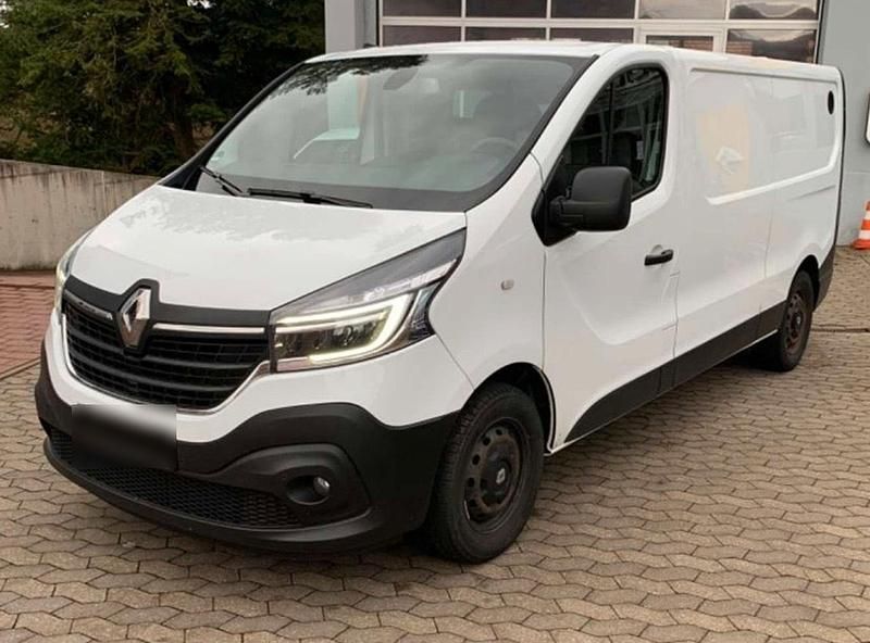 Gebraucht Renault Trafic 145 PS (106 kW) 2019 Weiß Van / Kleinbus