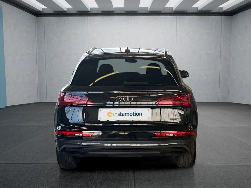 Używany Audi Q5 299 KM (219 kW) 2025 Czarny SUV