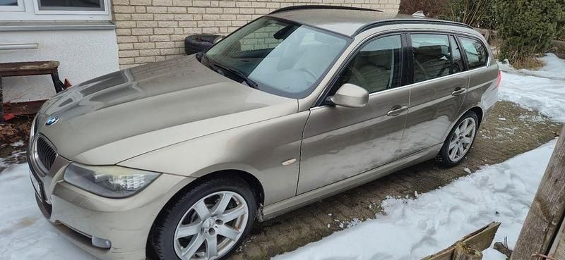 Gebraucht BMW 325 204 PS (150 kW) 2010 Beige Kombi