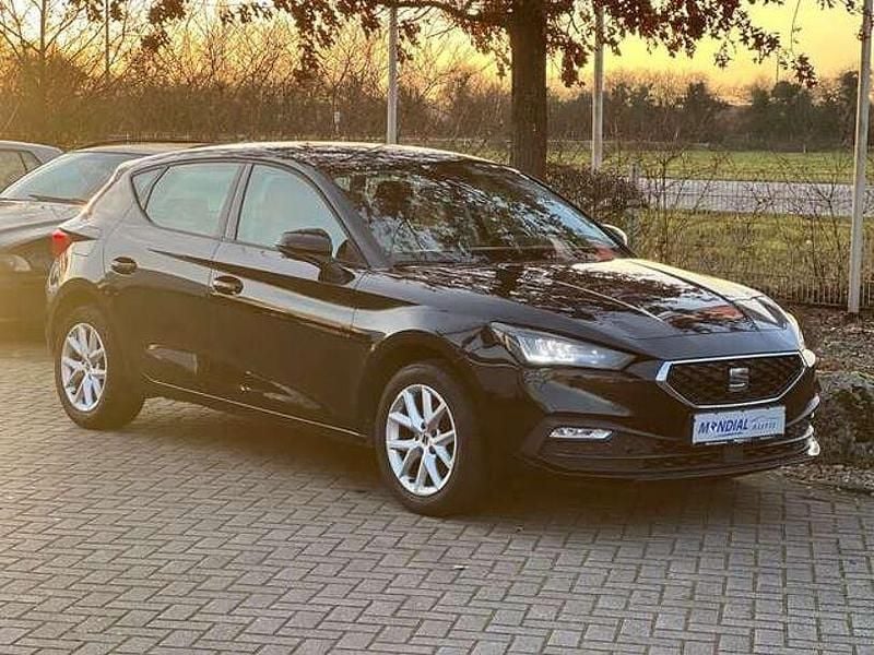 Schwarz Gebraucht 2022 Seat Leon Style Limousine | 13.995 € (Fairer Preis) - Bild 1/4