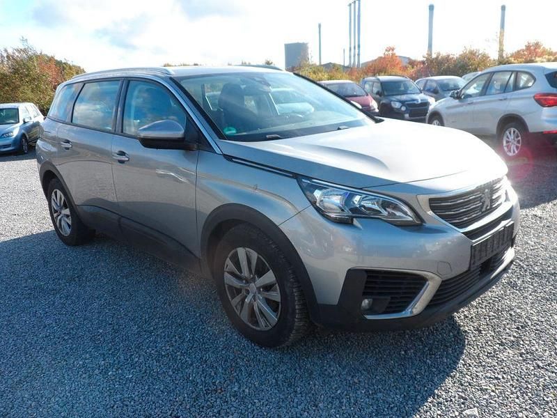 Gebraucht Peugeot 5008 Business-Line 131 PS (96 kW) 2019 Grau Van / Kleinbus