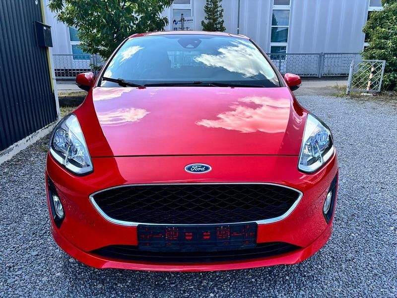 Rot Gebraucht 2020 Ford Fiesta Cool & Connect Kleinwagen | 8.399 € (Superpreis) - Bild 1/4