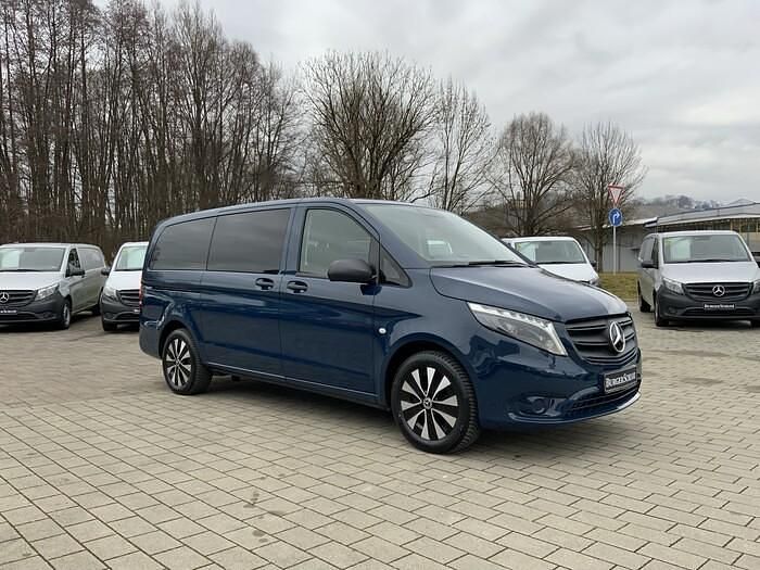 Gebraucht Mercedes Vito 190 PS (139 kW) 2023 Navyblau Van