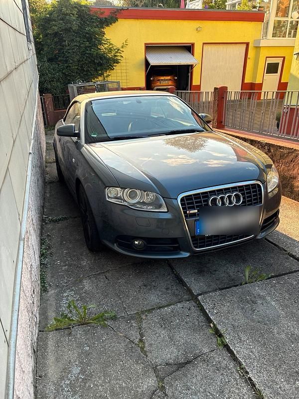 Grau Gebraucht 2008 Audi A4 Cabriolet S-Line Cabrio | 5.800 € (Fairer Preis) - Bild 1/4