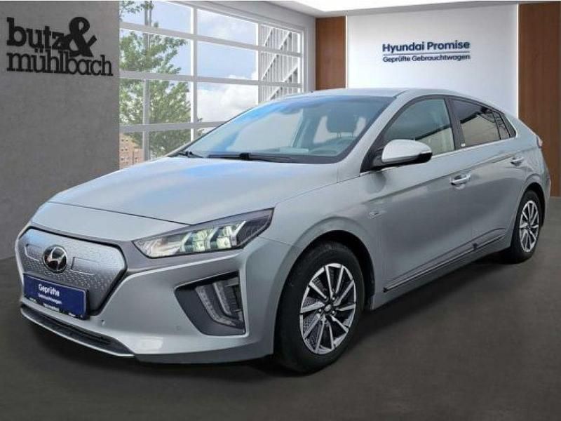 Typhoon silver (metallic) Gebraucht 2021 Hyundai Ioniq 6 Prime Limousine | 19.990 € (Fairer Preis) - Bild 1/4