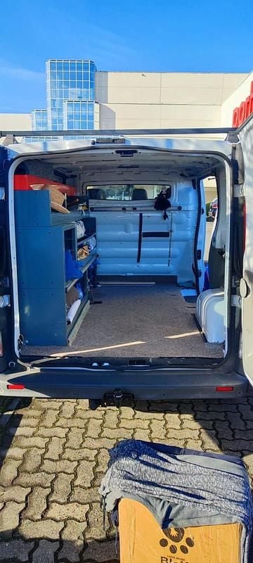 Używany Opel Vivaro 114 KM (83 kW) 2014 Biały Minivan