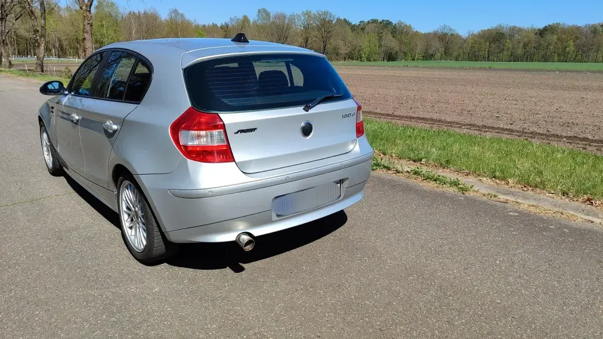 Gebraucht BMW 120 163 PS (119 kW) 2005 Silber Kleinwagen