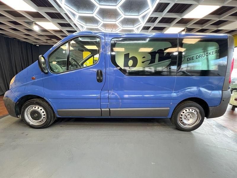Gebraucht Opel Vivaro 114 PS (83 kW) 2006 Blau Van / Kleinbus