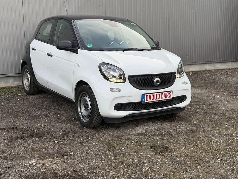 Usata Smart ForFour Basis 71 CV (52 kW) 2019 Nero Utilitaria