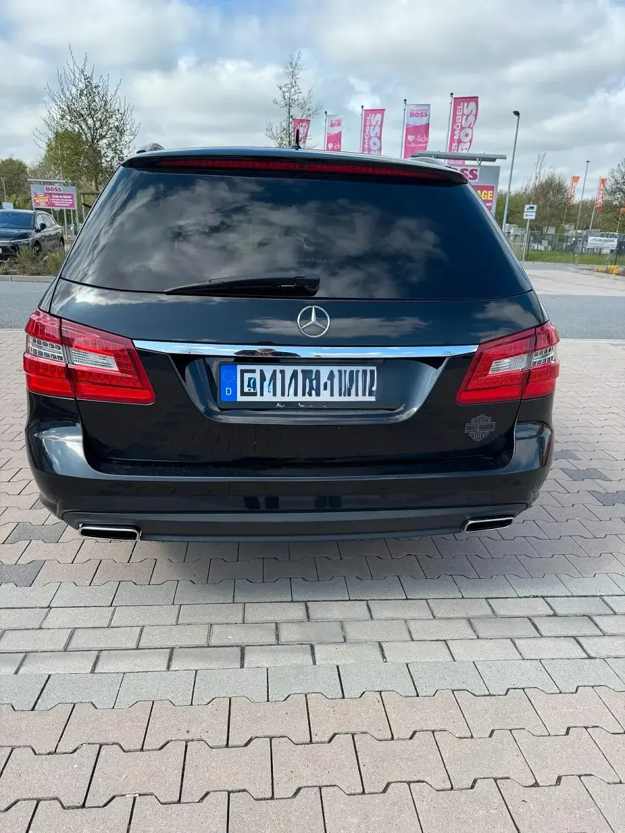 Gebraucht Mercedes E350 AMG line 234 PS (172 kW) 2010 Schwarz Kombi
