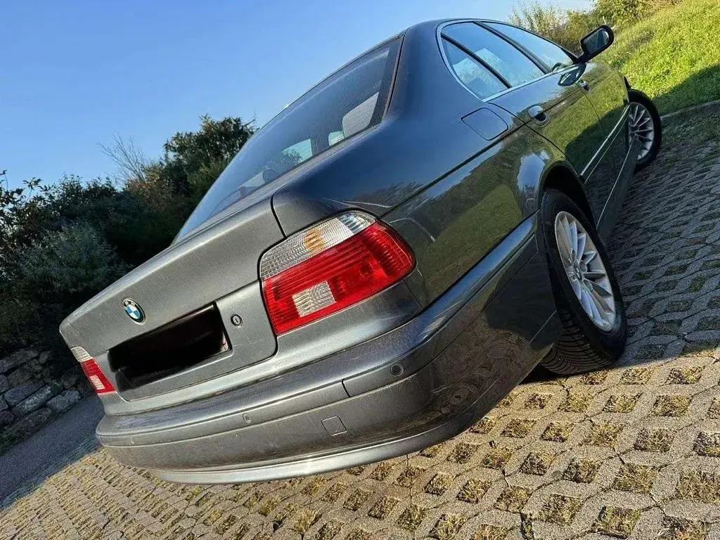 Gebraucht BMW 520 170 PS (125 kW) 2001 Grau Limousine