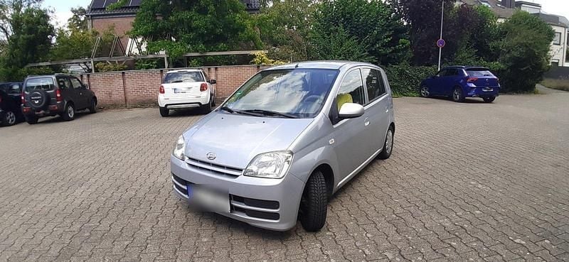 Silber Gebraucht 2006 Daihatsu Cuore Kleinwagen | 2.350 € (Etwas zu teuer) - Bild 1/4