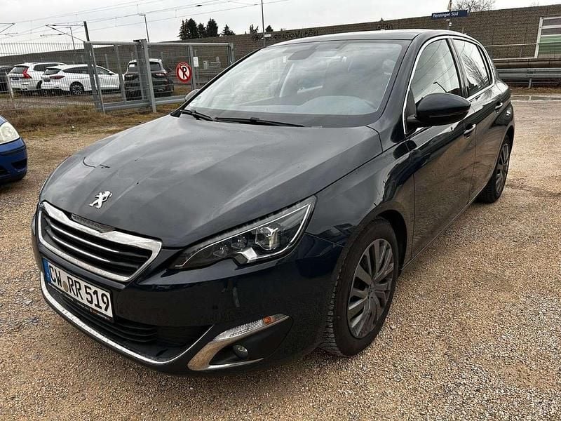 Gebraucht Peugeot 308 Allure 150 PS (110 kW) 2015 Grau Limousine