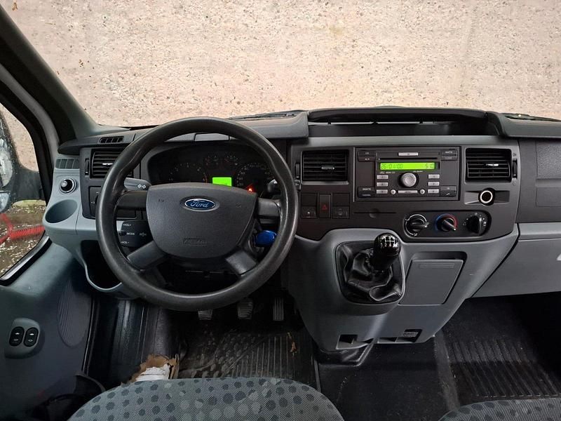 Second-hand Ford Transit 85 CP (62 kW) 2009 Monovolum