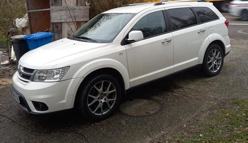 Gebraucht 2015 Fiat Freemont SUV | 10.900 € (Fairer Preis) - Bild 1/4