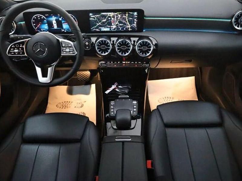 Gebraucht Mercedes A200 150 PS (110 kW) 2021 Grau Limousine