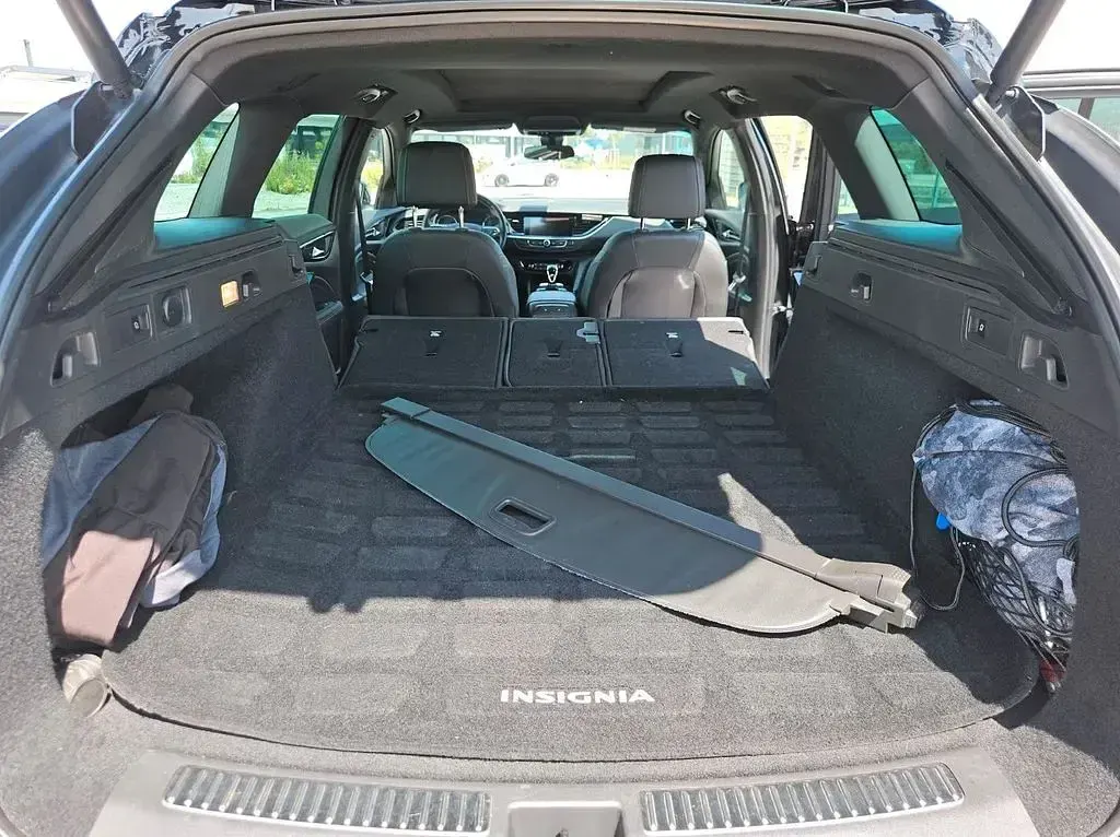Gebraucht Opel Insignia 170 PS (125 kW) 2018 Schwarz Kombi