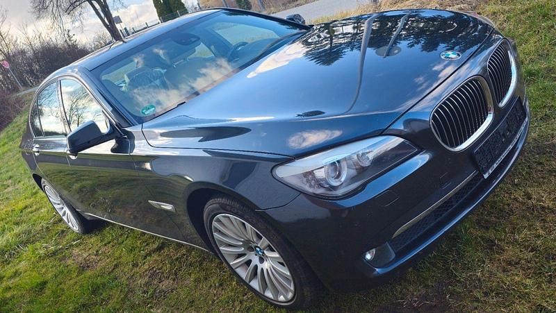 Gebraucht BMW 730 245 PS (180 kW) 2009 Schwarz Limousine