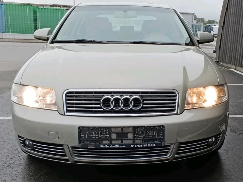 Gebraucht 2004 Audi A4 Young Limousine | 3.650 € (Fairer Preis) - Bild 1/4