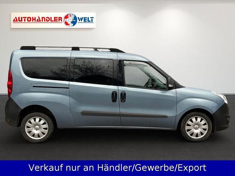 Gebraucht Opel Combo 105 PS (77 kW) 2015 Blau Van / Kleinbus
