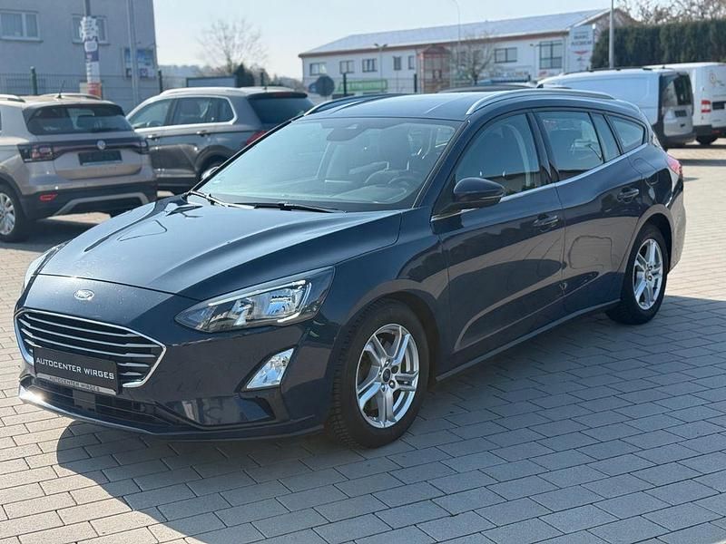 Gebraucht Ford Focus Cool & Connect 120 PS (88 kW) 2019 Blau Limousine
