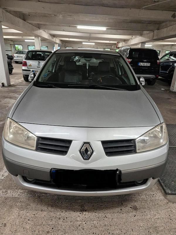 Silber Gebraucht 2005 Renault Mégane II Coupé | 1.700 € (Fairer Preis) - Bild 1/4