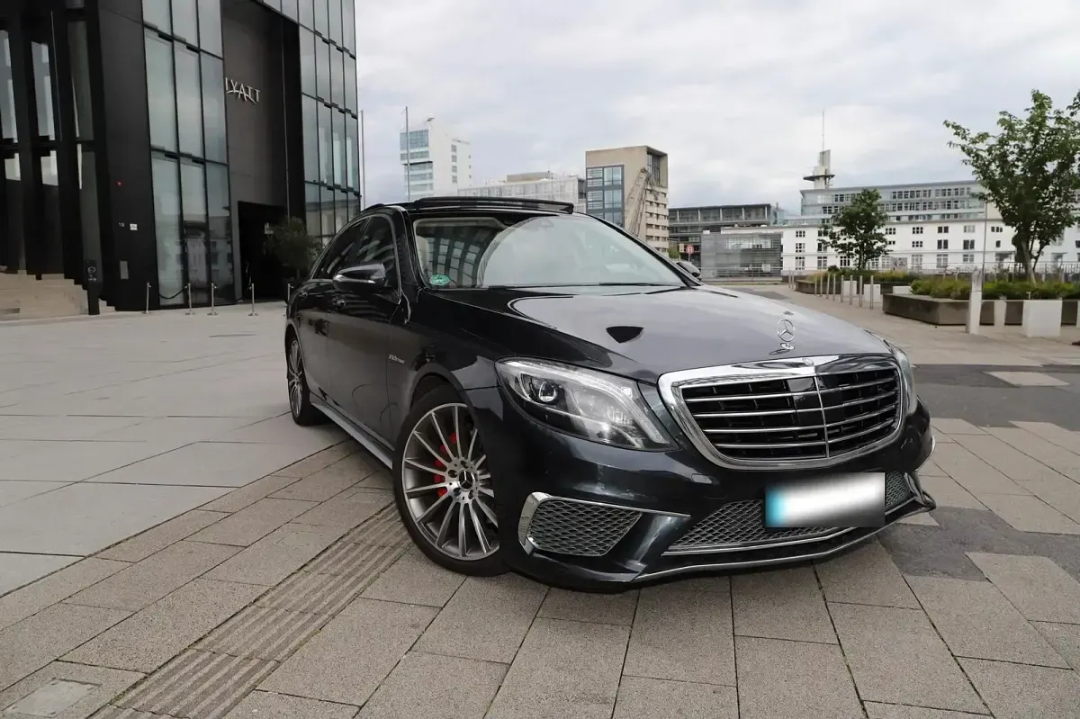 Gebraucht Mercedes S350 AMG 258 PS (189 kW) 2014 Schwarz Limousine
