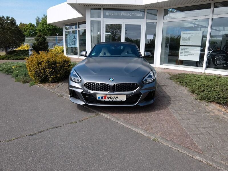 Grau Gebraucht 2022 BMW Z4 M Sport Cabrio | 46.790 € (Fairer Preis) - Bild 1/4
