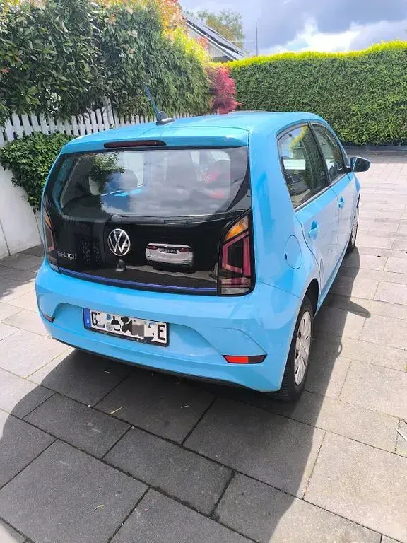 Occasion VW e-up! 63 kW (86 ch) 2021 Bleue Citadine