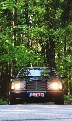 Gebraucht Bentley Arnage 354 PS (260 kW) 1999 Blau Limousine
