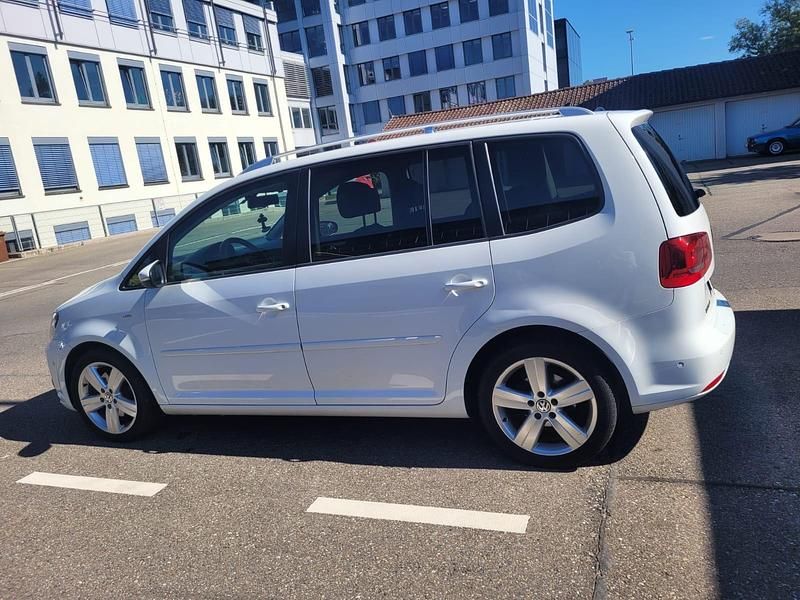 Gebraucht VW Touran 140 PS (102 kW) 2013 Weiß Van / Kleinbus