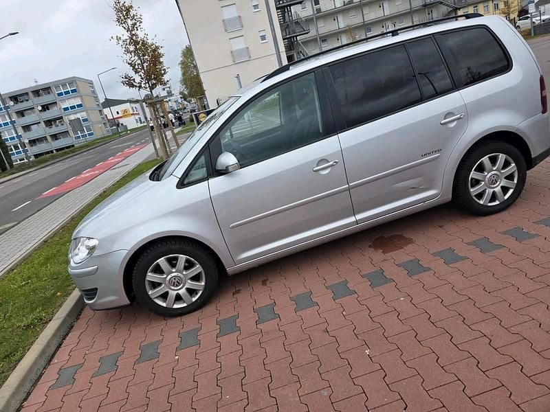 Gebraucht VW Touran 105 PS (77 kW) 2008 Silber Van / Kleinbus