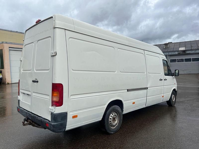 Gebraucht VW LT 158 PS (116 kW) 2005 Weiß Van / Kleinbus