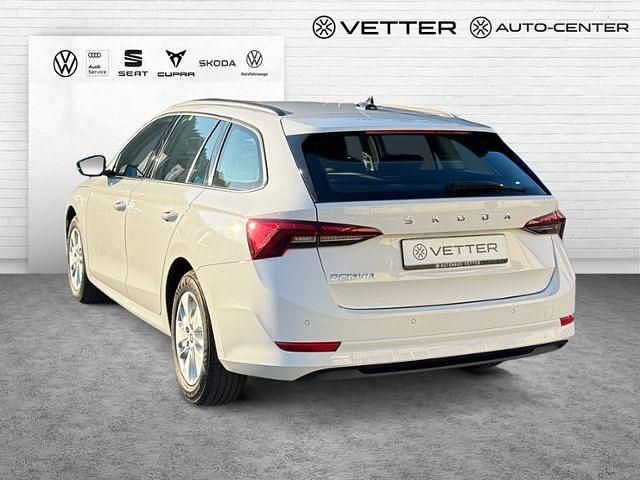 Gebraucht Skoda Octavia Ambition 116 PS (85 kW) 2022 Weiß Kombi