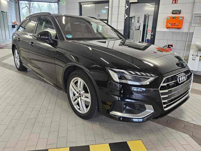 Gebraucht Audi A4 Advanced 204 PS (150 kW) 2020 Schwarz Kombi