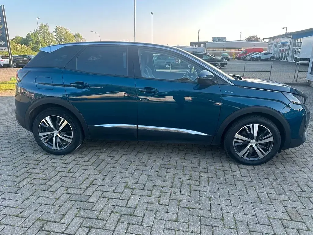 Gebraucht Peugeot 3008 Allure 181 PS (133 kW) 2021 Blau SUV