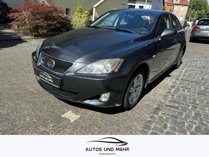 Grau Gebraucht 2009 Lexus IS220d Limousine | 3.999 € (Superpreis) - Bild 1/4