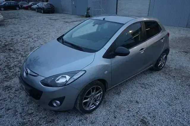 Gebraucht Mazda 2 Kenko 84 PS (61 kW) 2014 Grau Limousine