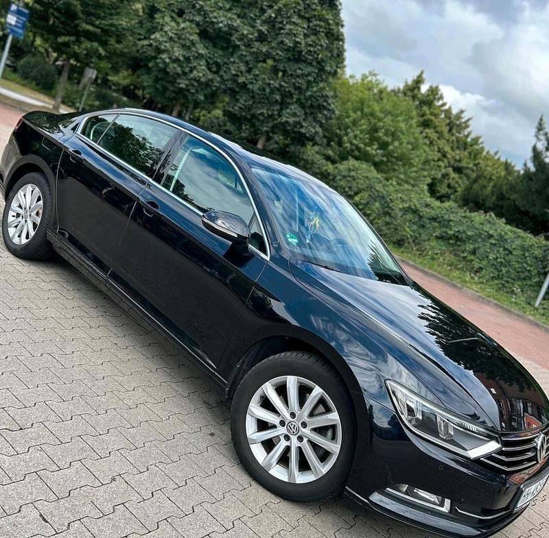 Schwarz Gebraucht 2019 VW Passat Comfortline Limousine | 20.000 € (Guter Preis) - Bild 1/4