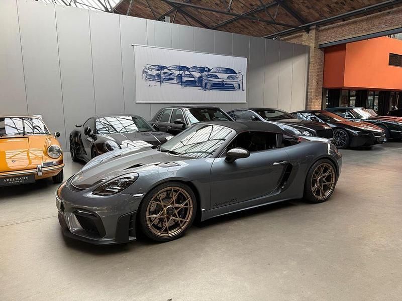 Grau Gebraucht 2025 Porsche Boxster Spyder Cabrio | 159.900 € - Bild 1/4