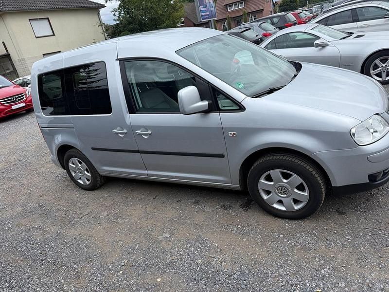 Gebraucht VW Caddy Team 109 PS (80 kW) 2008 Silber Van / Kleinbus