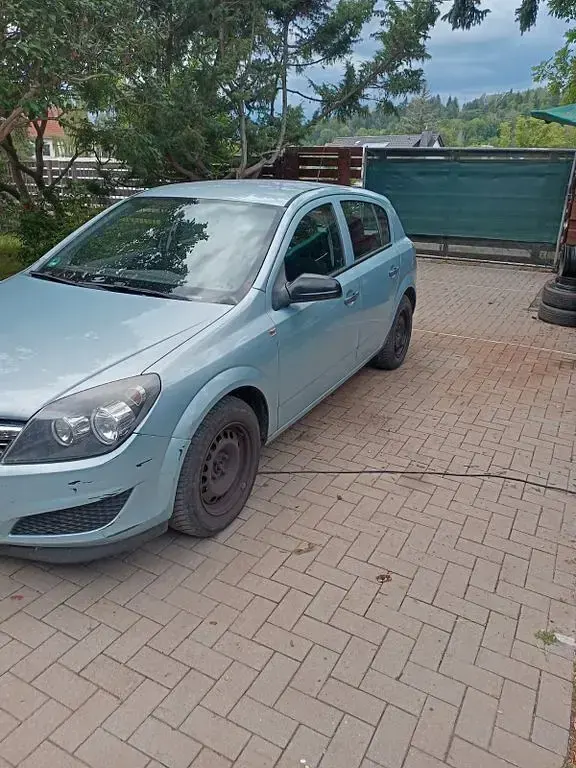 Gebraucht Opel Astra Edition 90 PS (66 kW) 2009 Blau Limousine