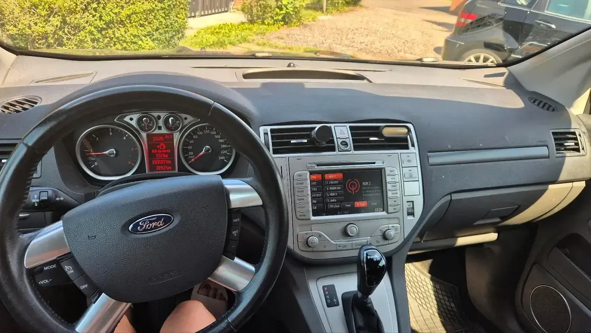Gebraucht Ford Kuga 120 PS (88 kW) 2011 Schwarz SUV