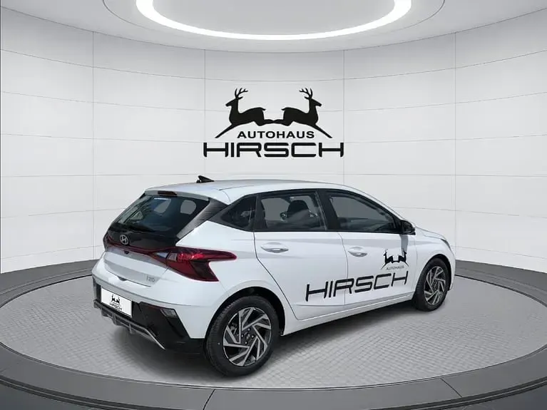 Gebraucht Hyundai i20 Trend 101 PS (74 kW) 2025 Weiß Kleinwagen