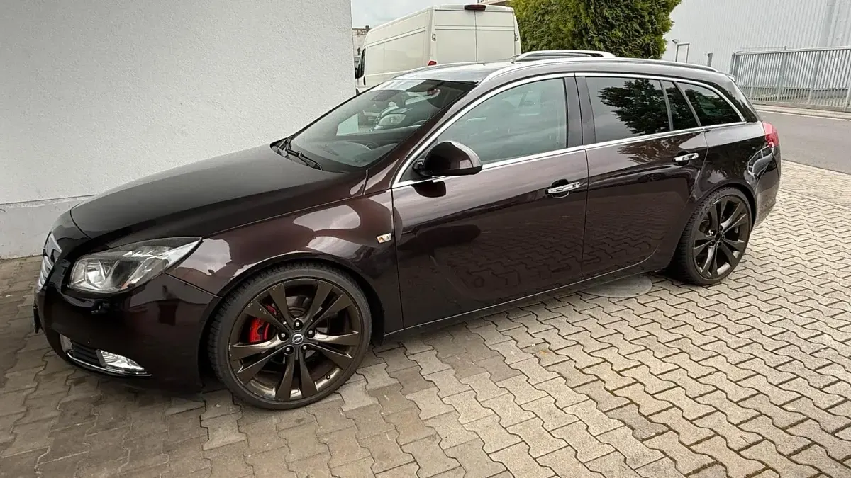 Gebraucht Opel Insignia 160 PS (117 kW) 2012 Braun Kombi
