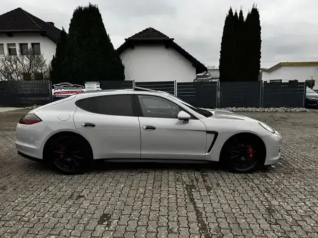 Gebraucht Porsche Panamera Diesel 250 PS (183 kW) 2012 Grau Kleinwagen