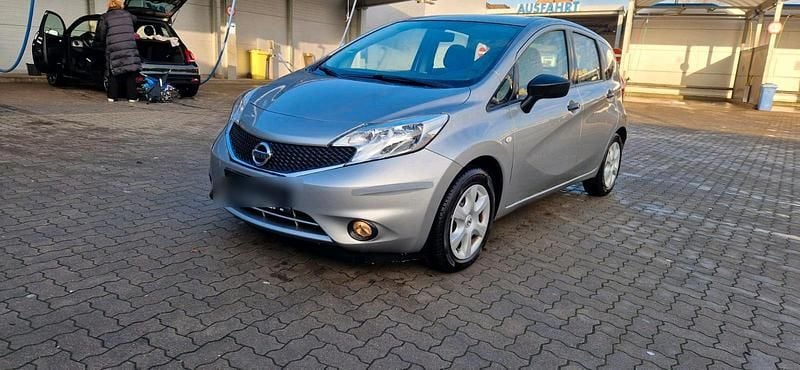 Grau Gebraucht 2016 Nissan Note Van / Kleinbus | 3.699 € (Fairer Preis) - Bild 1/4