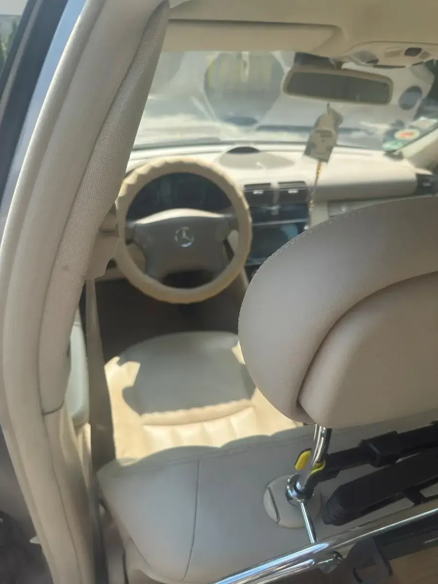 Gebraucht Mercedes C270 170 PS (125 kW) 2005 Grau Limousine